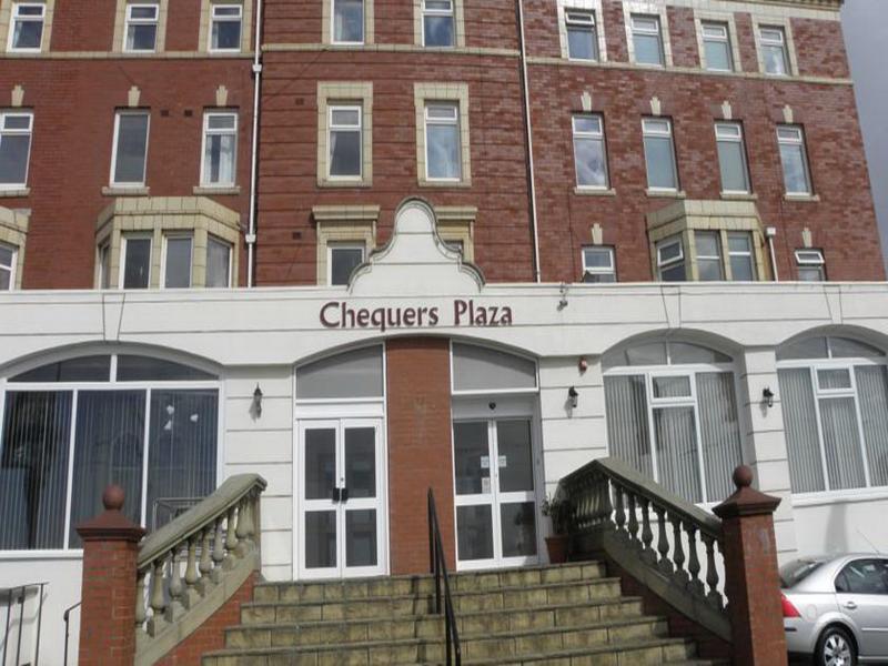 Chequers Plaza Hotel Blackpool Exteriör bild